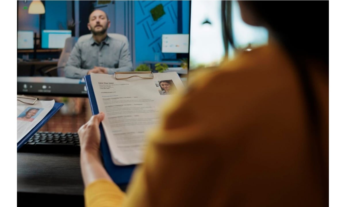 ¿Estás buscando trabajo? Evita estos errores comunes en tu CV que podrían costarte una entrevista