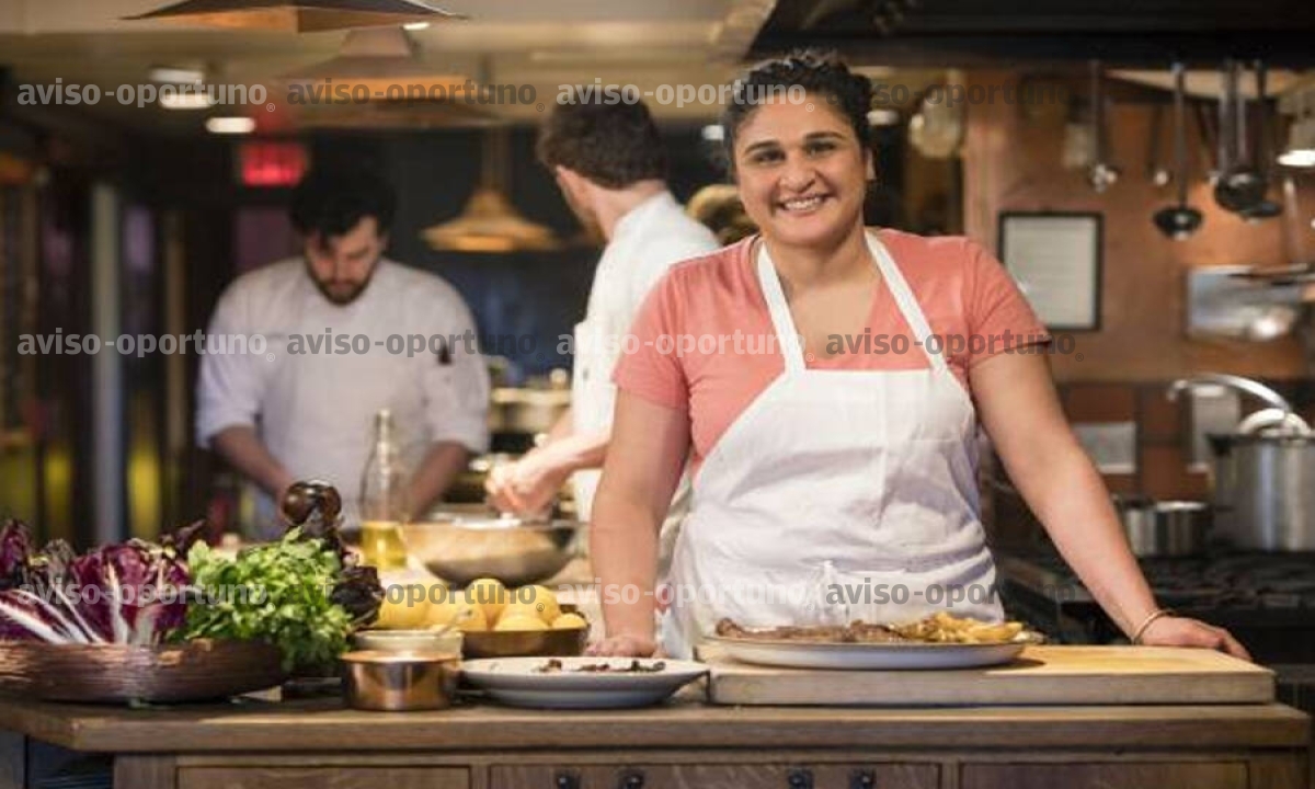 FONDA COMIDA CORRIDA SOLICITA MESERA Y COCINERA
