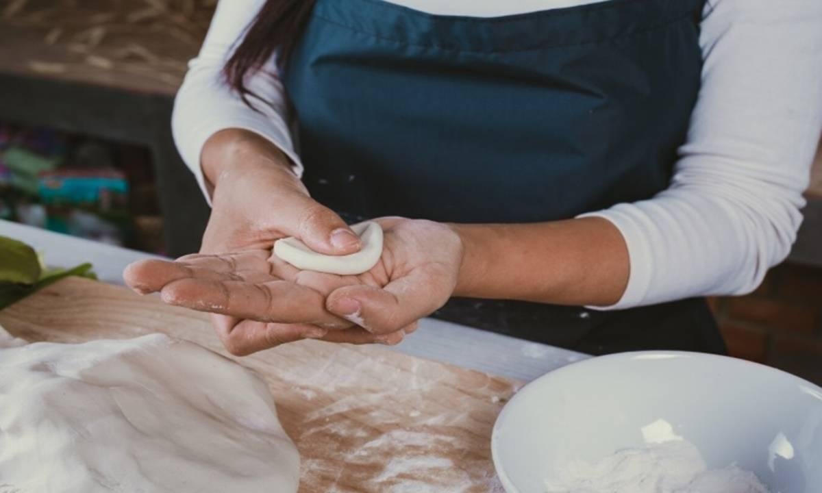 APRENDER A HACER TORTAS Y LICUADOS MIENTRAS GANA$