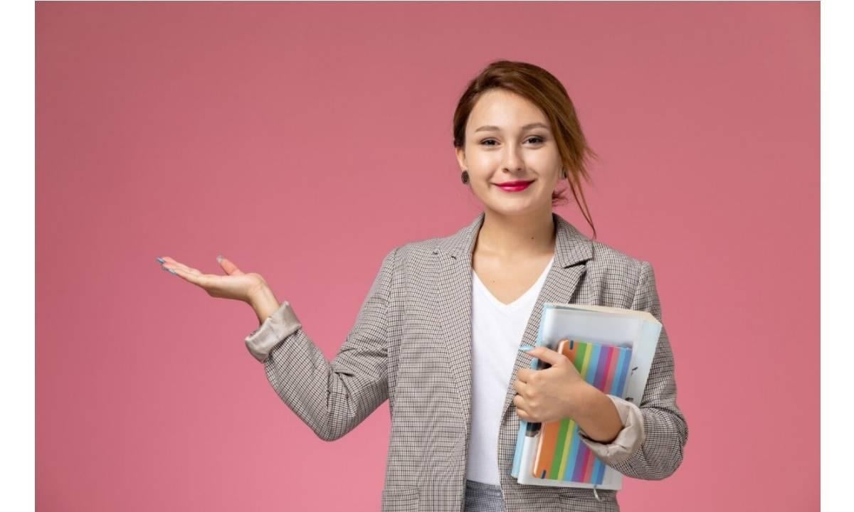 MAESTRA DE INFORMÁTICA