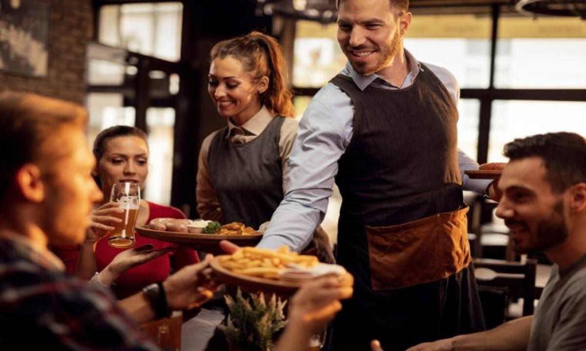 SOLICITO MESERO(A) URGENTE 