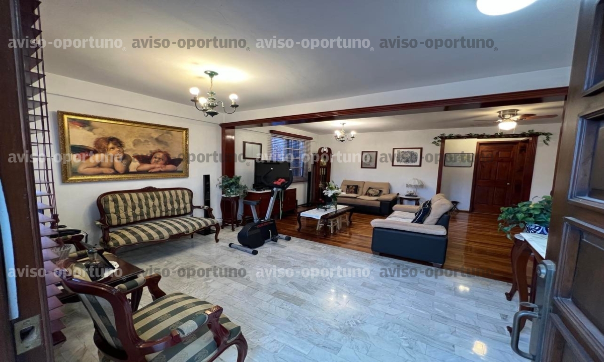 SE VENDE HERMOSA CASA