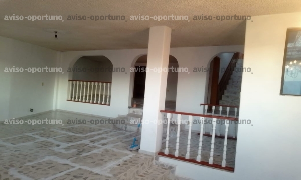 AMPLIA CASA EN RENTA