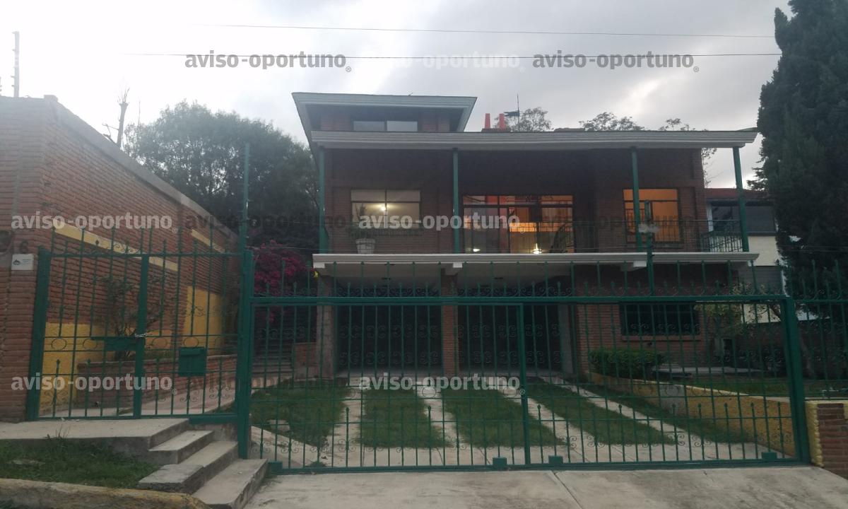 HERMOSA CASA EN BOSQUES DEL LAGO