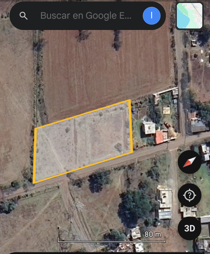 TERRENO CON FRENTE A RUTA CICLISTA.