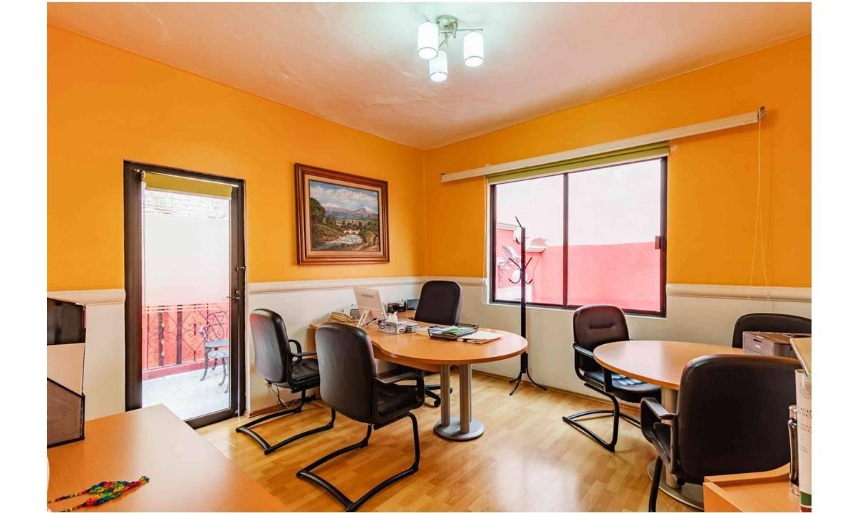 ROMA CONDESA, 12 OFICINAS AMPLIAS