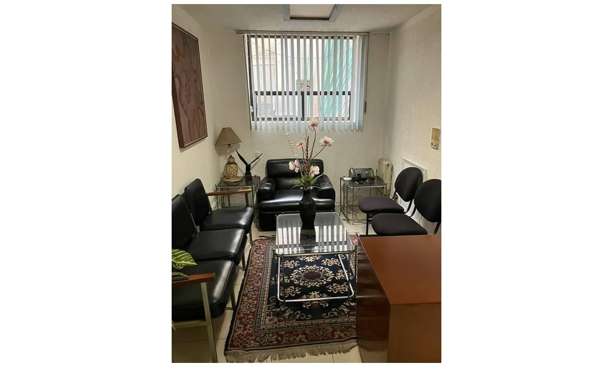 RENTO OFICINA AMUEBLADA