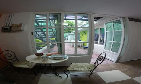 HABITACIÓN INDEPENDIENTE EN RENTA POR SIX FLAGS