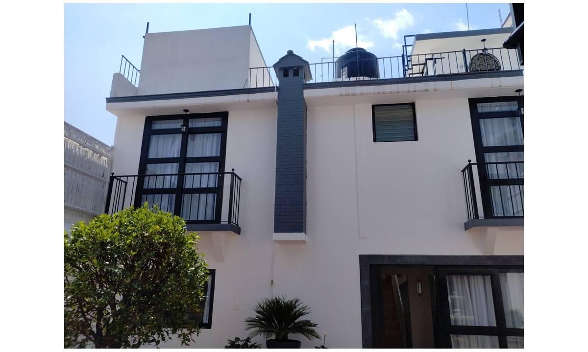 CASA EN CONDOMINIO AMUEBLADA