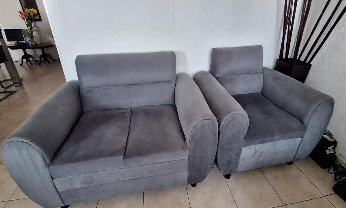 EN VENTA SALA EN BUENAS CONDICIONES, 3 SILLONES