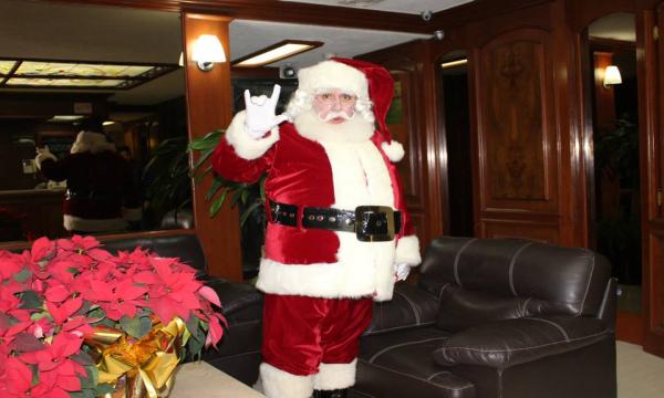 SANTA CLAUS ESTA NAVIDAD CON UN MENSAJE DE AMOR