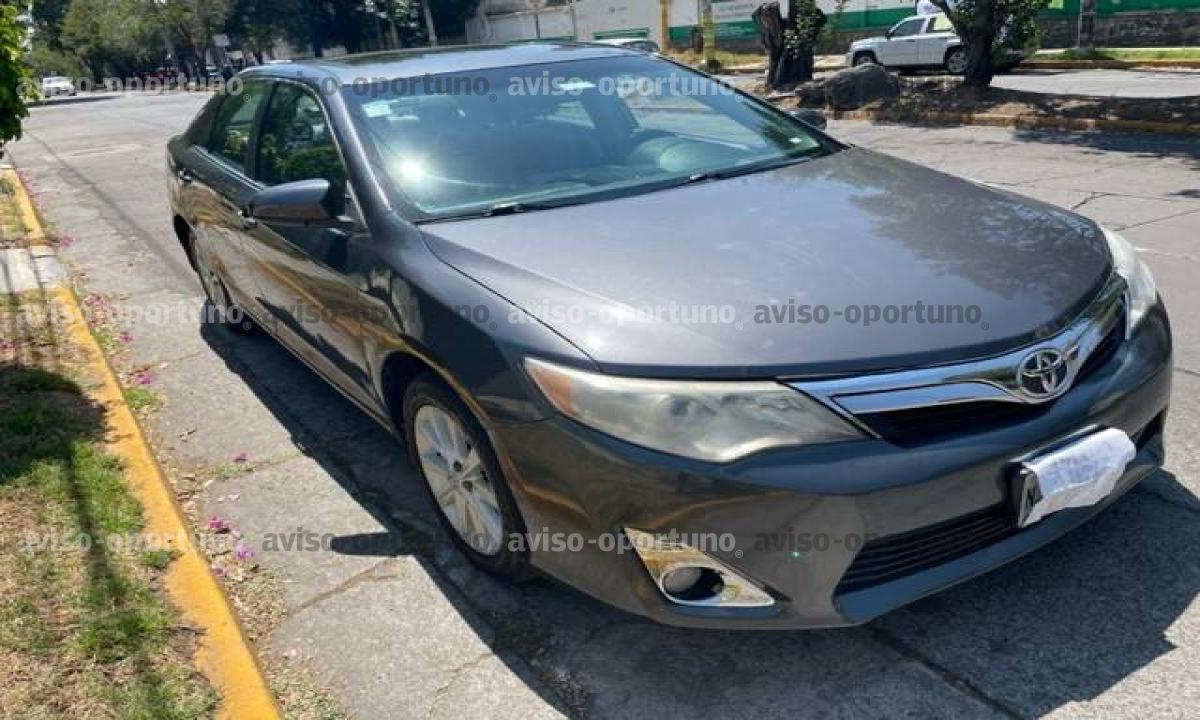 TOYOTA CAMRY