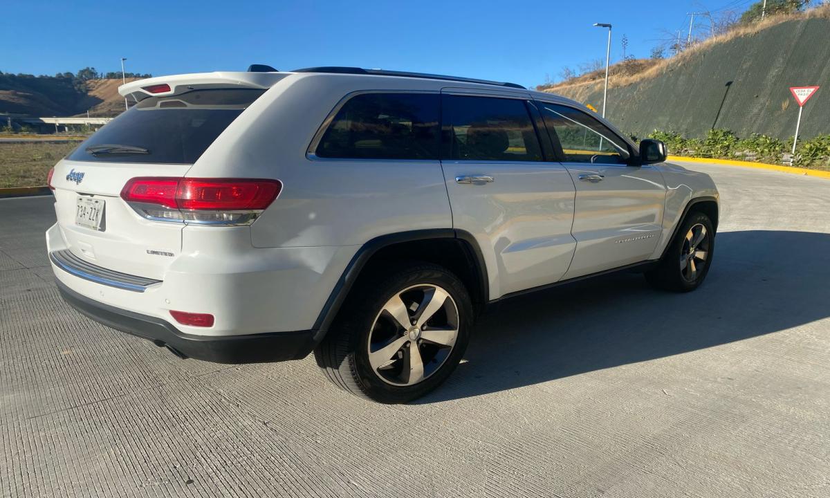 OPORTUNIDAD GRAND CHEROKEE IMPECABLE!
