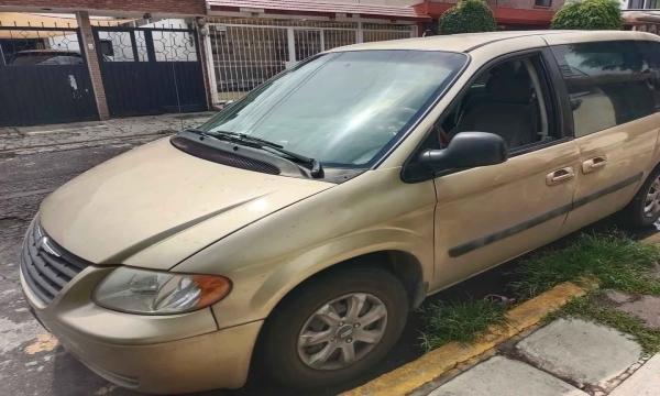 2007 CHRYSLER VOYAGER