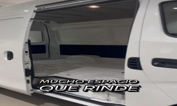 NISSAN URVAN PANEL AMPLIA TM 2024 DE CARGA