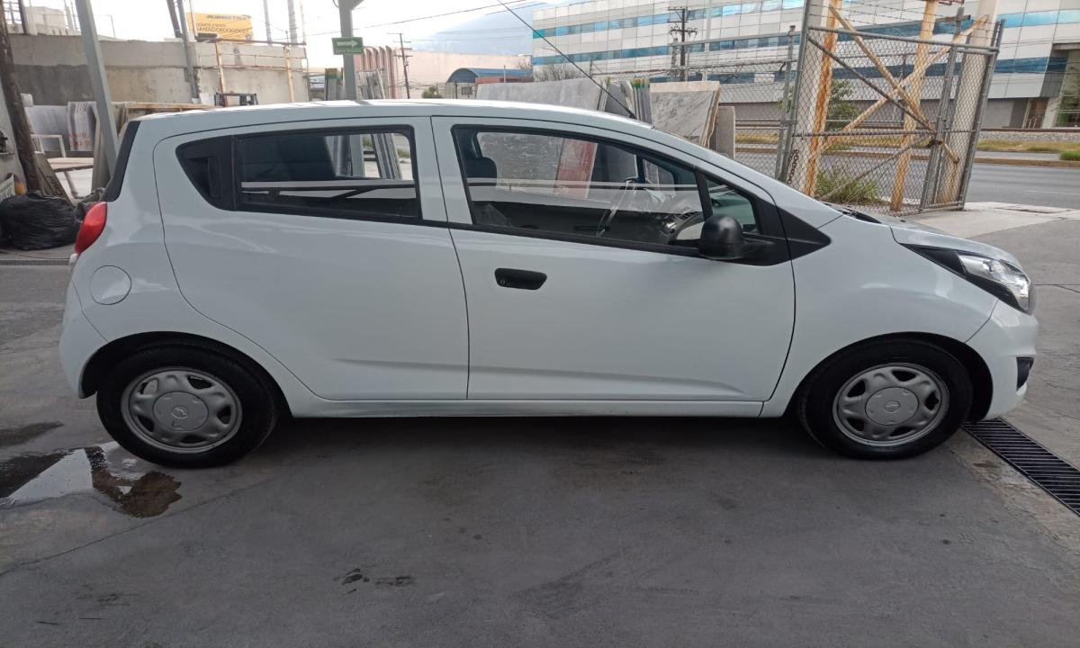VENTA DE VEHICULOS SPARK 2015
