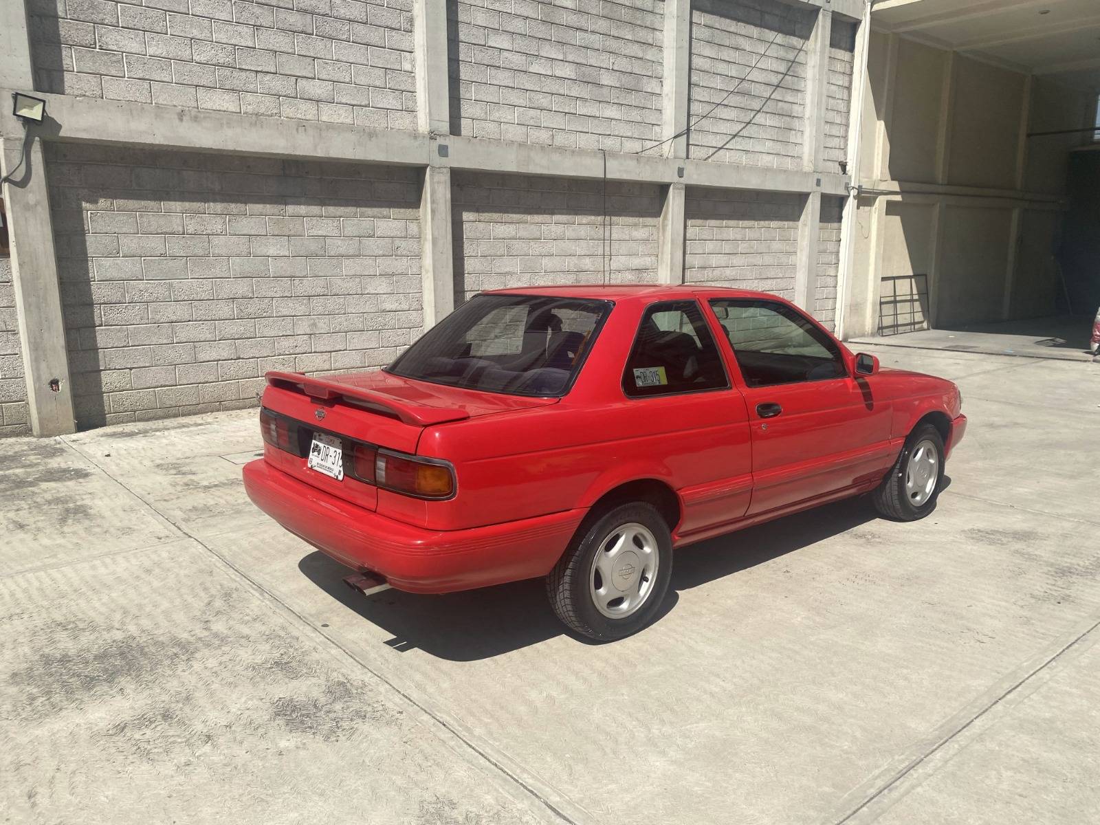NISSAN TSURU GSR 2000  PLACAS DE AUTO ANTIGUO