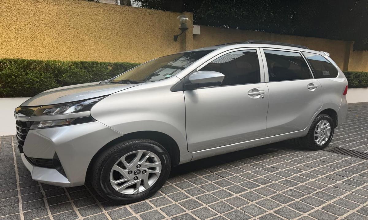 AVANZA 2021, CHECALA ESTA COMO NUEVA!! 