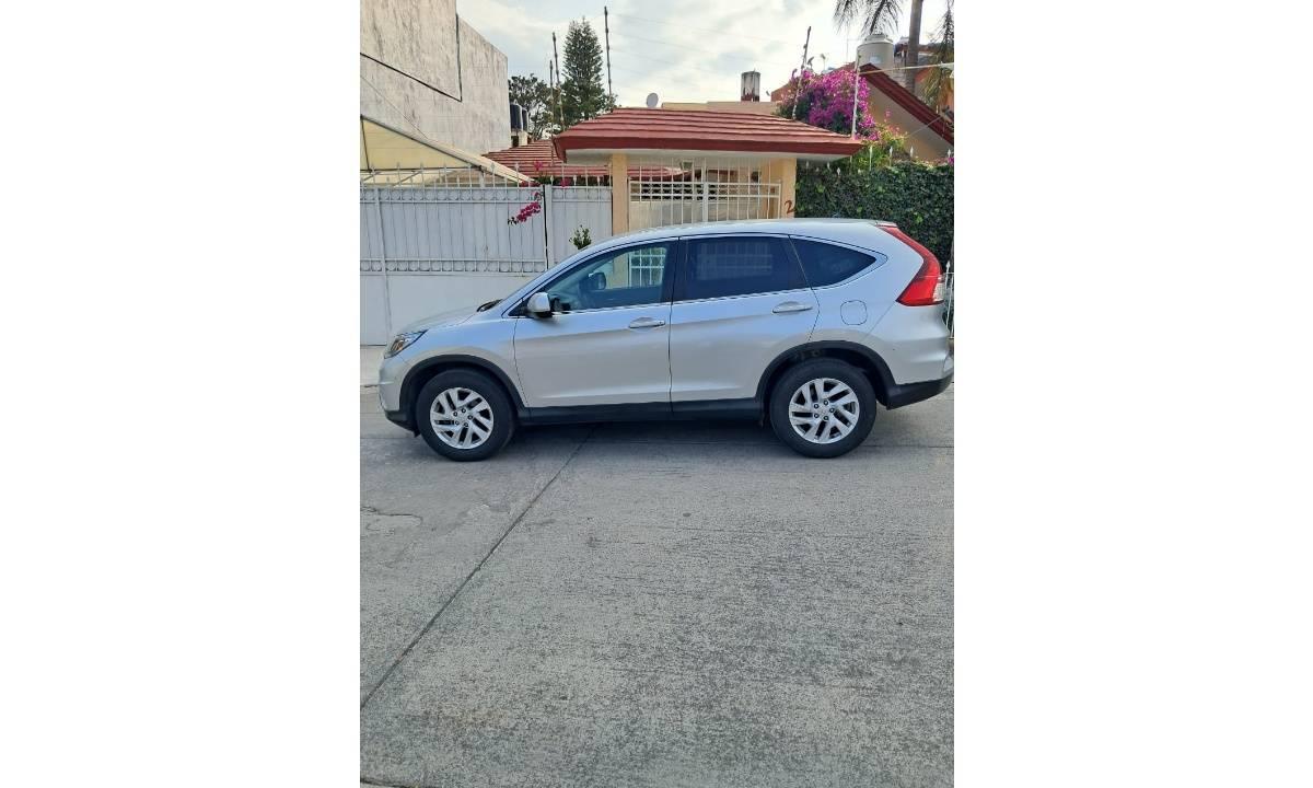 VENDO HONDA CRV STYLE 2016 COLOR PLATA